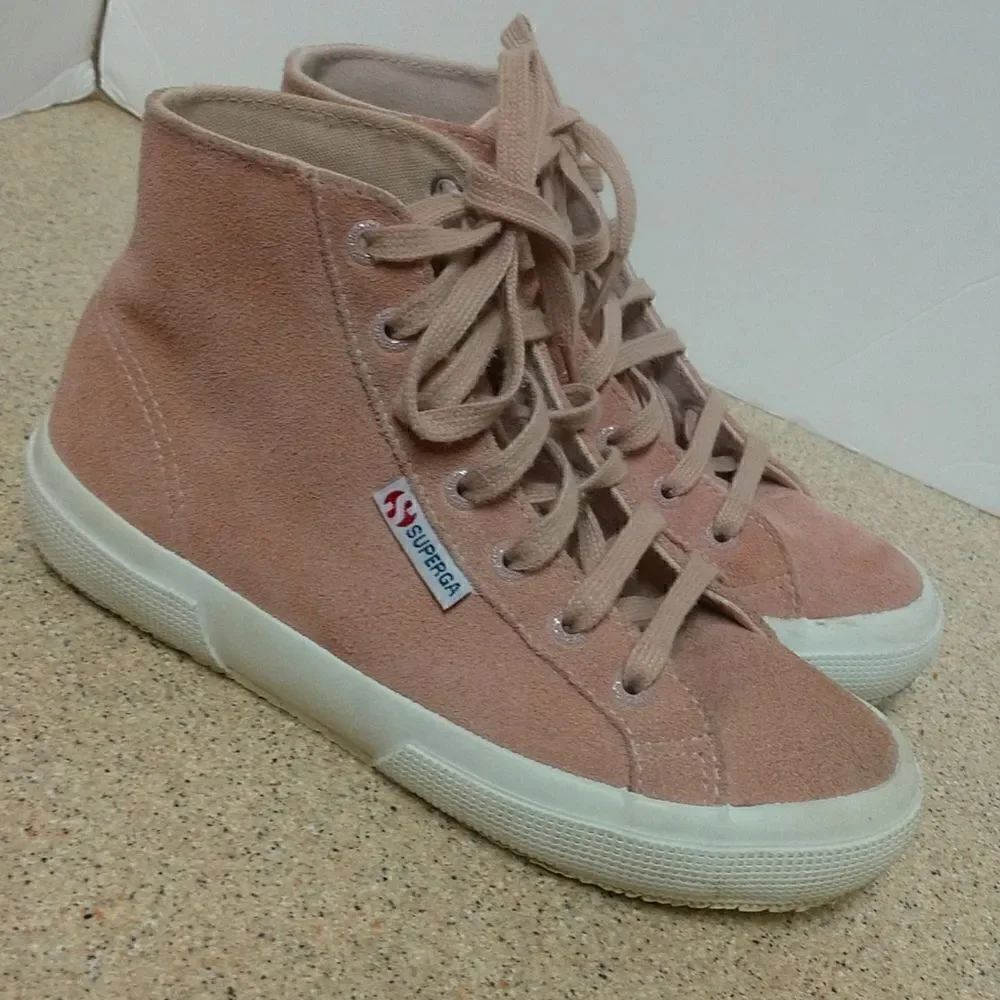 👍 Superga Suede High top Sneakers Size 5.   S2